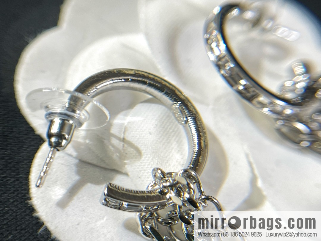 New ☑️ CHANEL Chanel double c fringed stud earrings