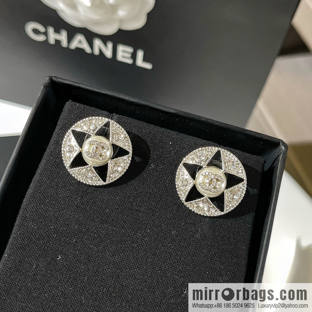 New ☑️ CHANEL Chanel double c pentagram ⭐ star stud earrings