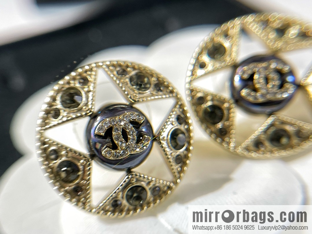 New ☑️ CHANEL Chanel double c pentagram ⭐ star stud earrings