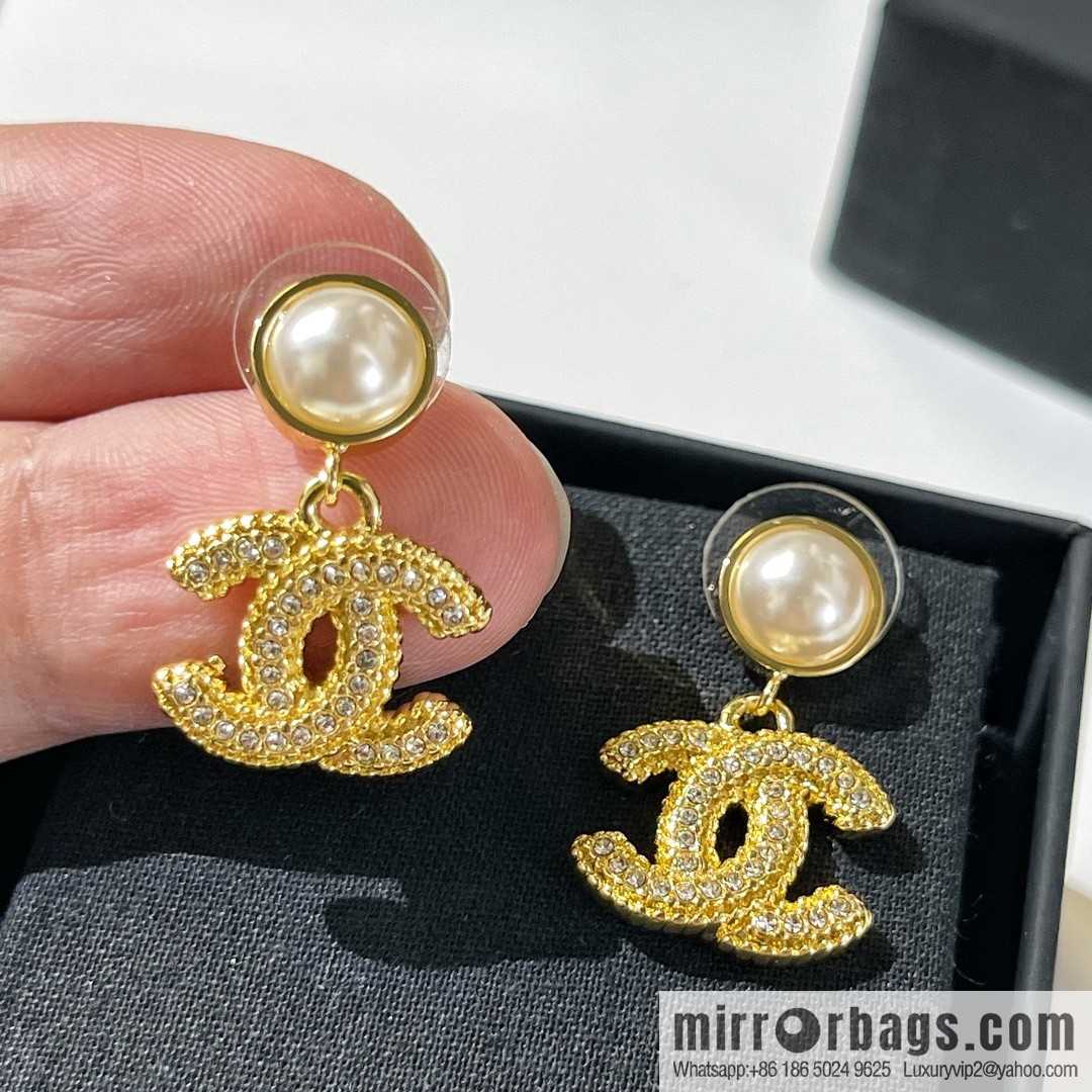 New ☑️ CHANEL Chanel wheat ear double c pearl stud earrings