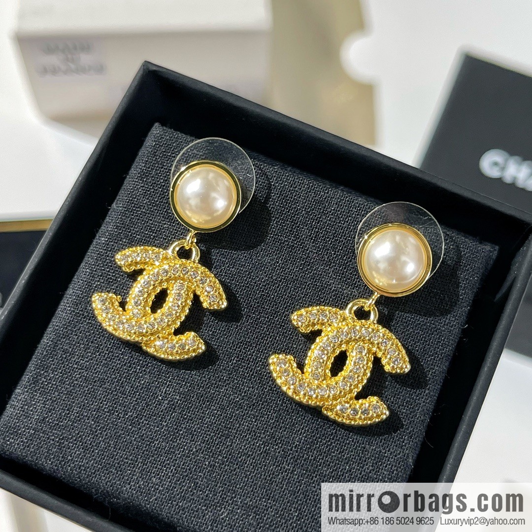 New ☑️ CHANEL Chanel wheat ear double c pearl stud earrings