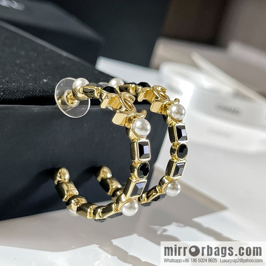 New ☑️ CHANEL Chanel double c black square diamond pearl stud earrings