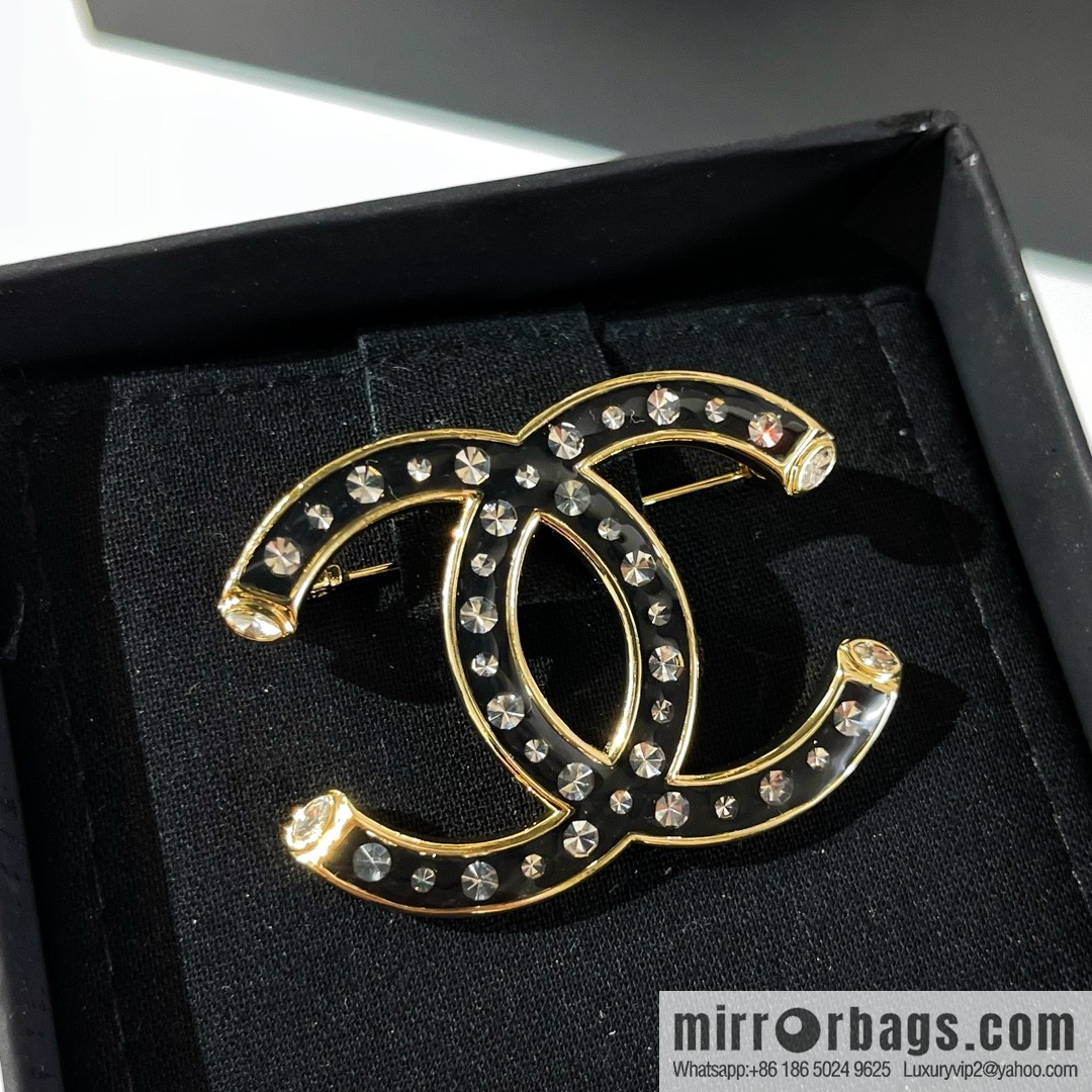 New ☑️ CHANEL Chanel double c rhinestone brooch