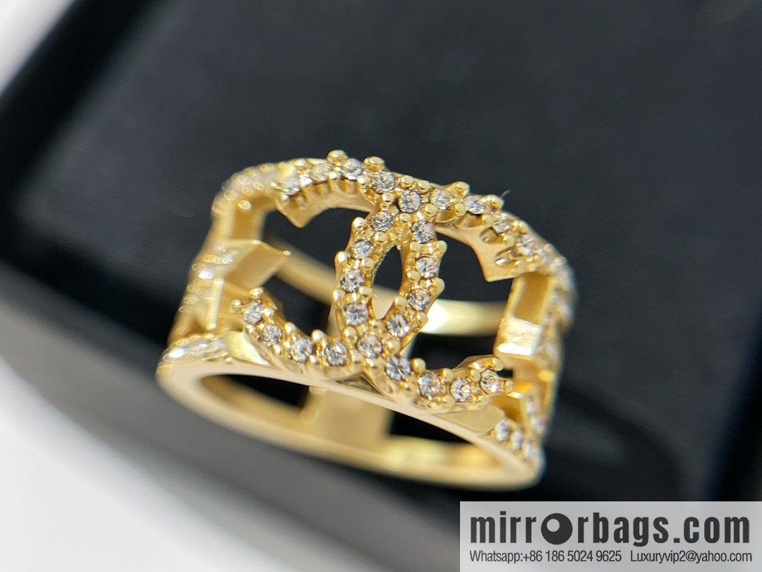 New ☑️ CHANEL Chanel cut-out double c star 5 character full diamond ring