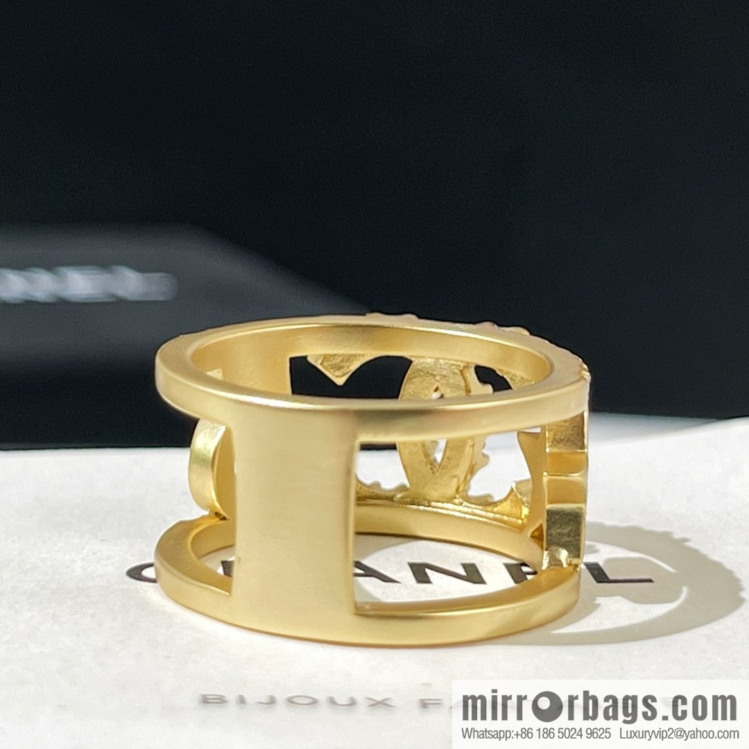 New ☑️ CHANEL Chanel cut-out double c star 5 character full diamond ring