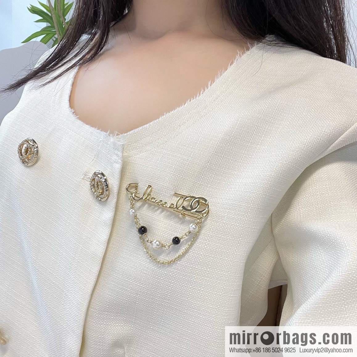 New ☑️ CHANEL Chanel double c fringed pearl pin 🧷 brooch