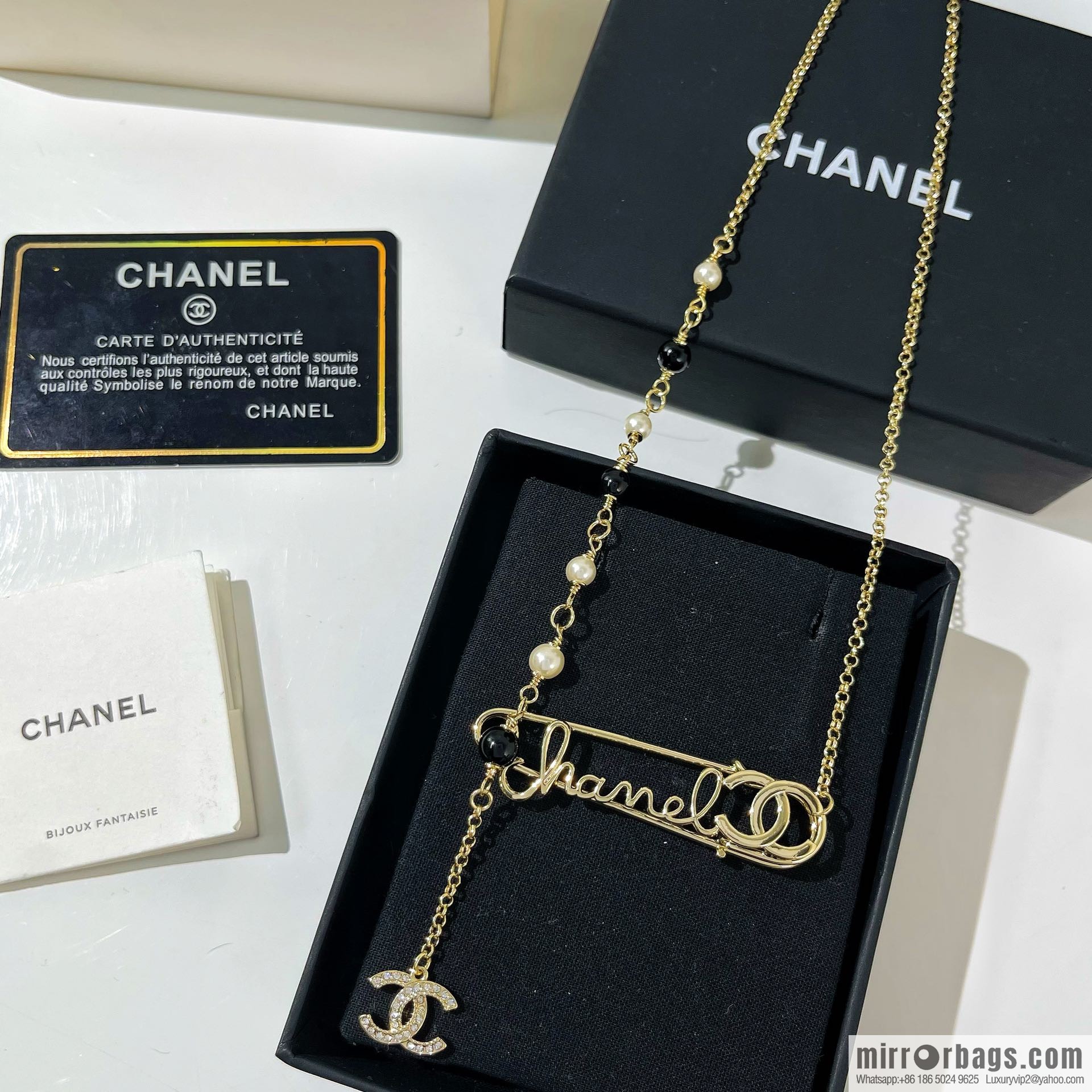 New ☑️ CHANEL Chanel double c fringed pearl pin 🧷 necklace