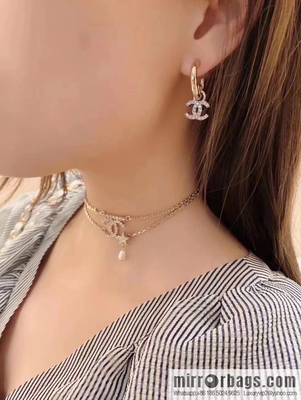 New ☑️ CHANEL Chanel full diamond double c stud earrings