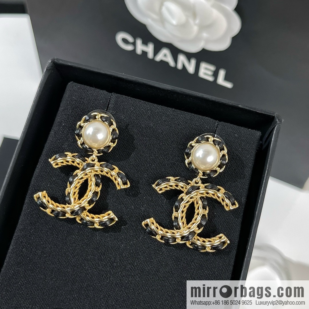 New ☑️ CHANEL Chanel double c black leather rope stud earrings