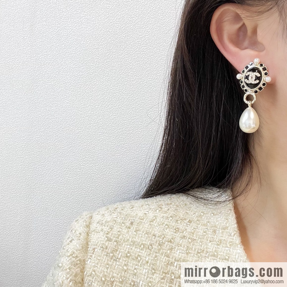 New ☑️ CHANEL Chanel double c pearl stud earrings
