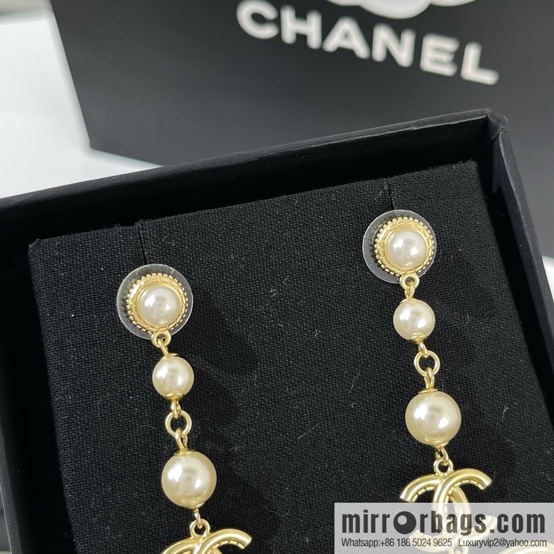 New ☑️ CHANEL Chanel gold double c bow, stud earrings