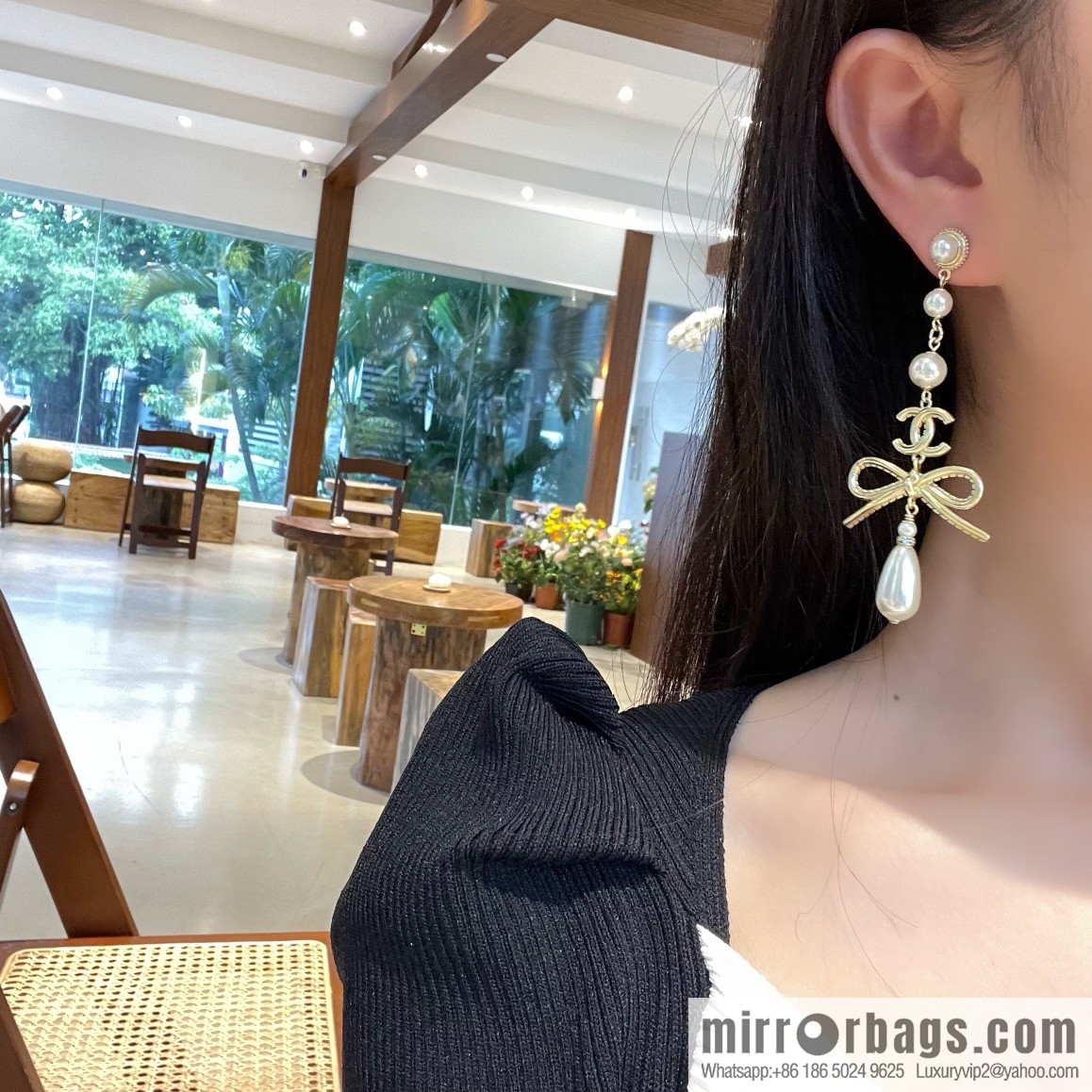 New ☑️ CHANEL Chanel gold double c bow, stud earrings