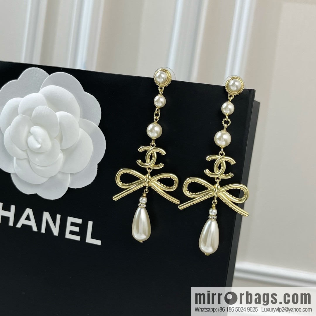 New ☑️ CHANEL Chanel gold double c bow, stud earrings