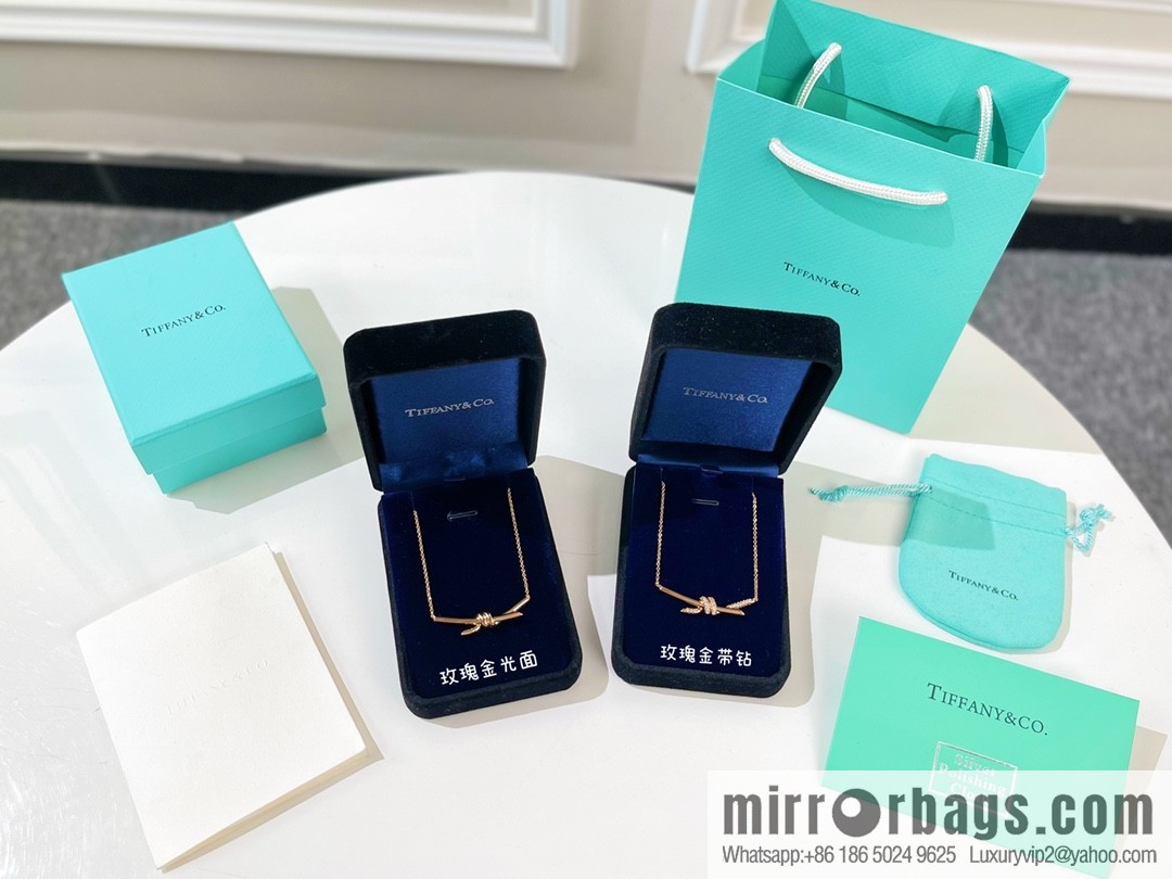 New ☑️ Tiffany & Co. Tiffany knot necklace