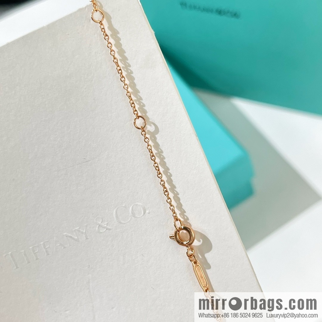 New ☑️ Tiffany & Co. Tiffany knot necklace