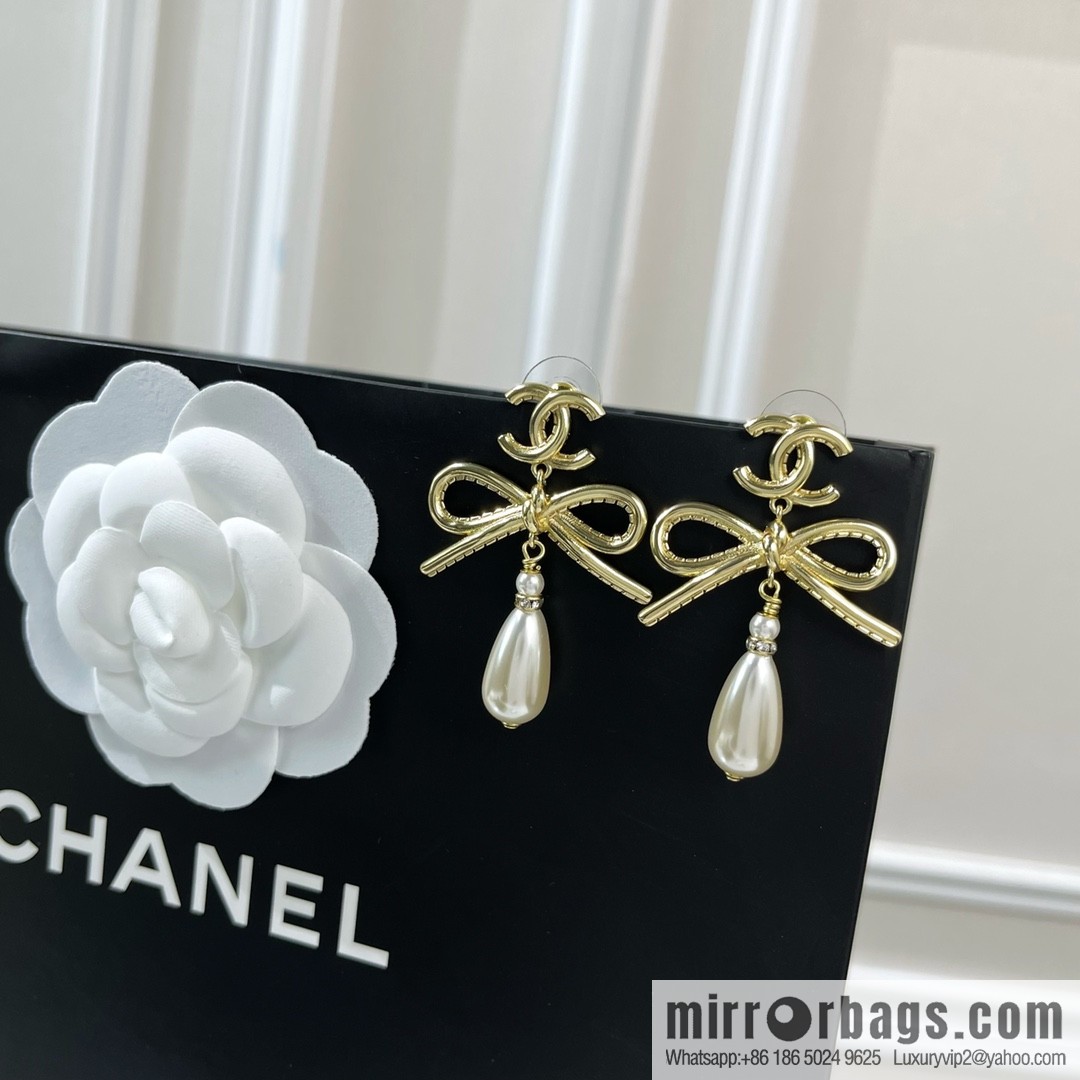 New ☑️ CHANEL Chanel double c bow, pearl, stud earrings