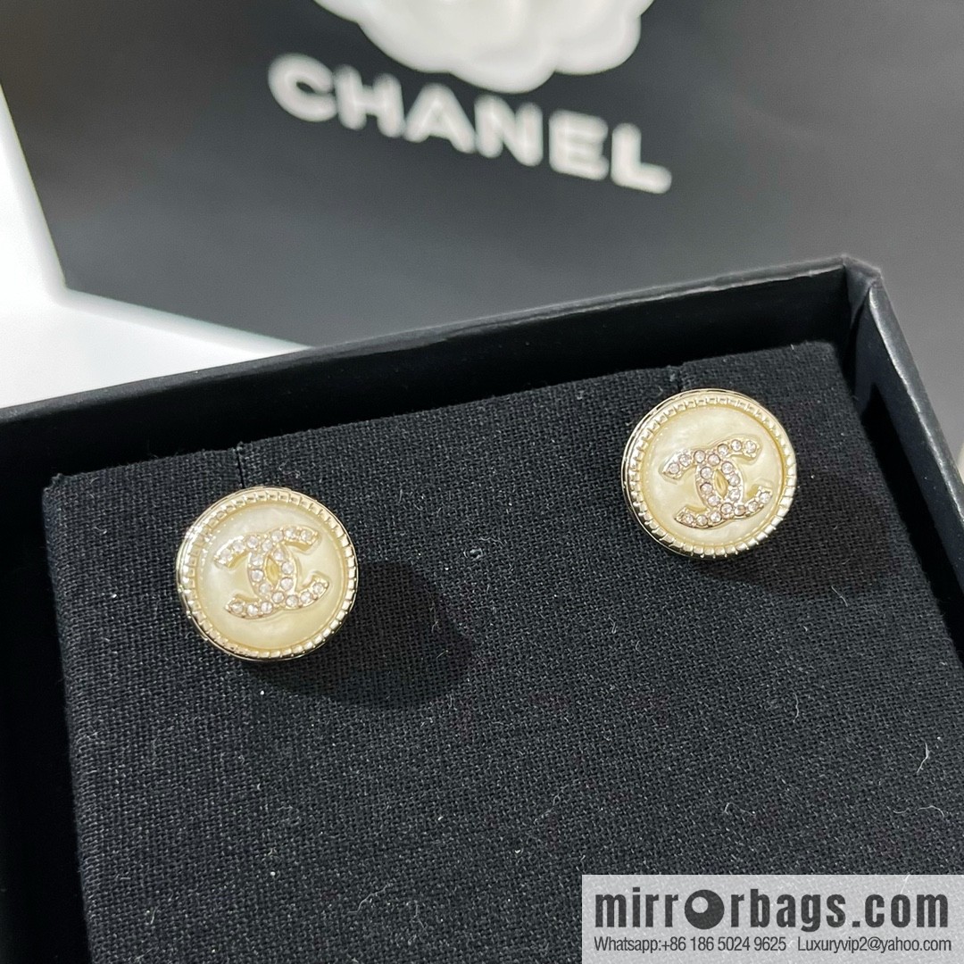 New ☑️ CHANEL Chanel double c full diamond, black and white beads, stud earrings