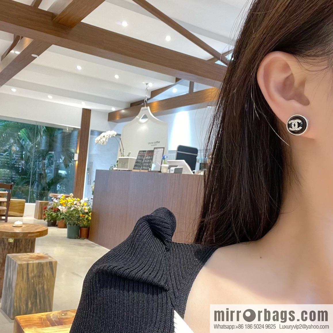 New ☑️ CHANEL Chanel double c full diamond, black and white beads, stud earrings