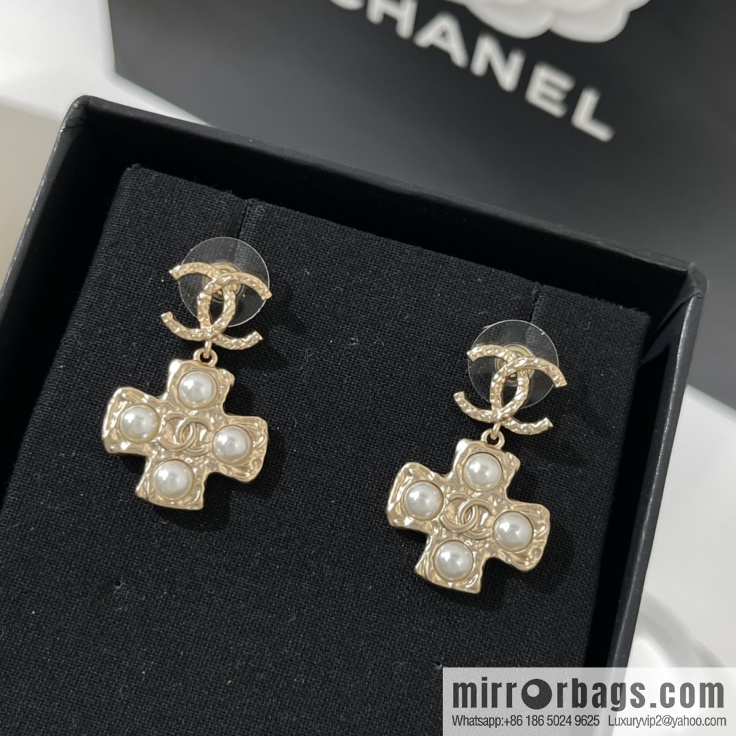 New ☑️ CHANEL Chanel double c cross pearl stud earrings