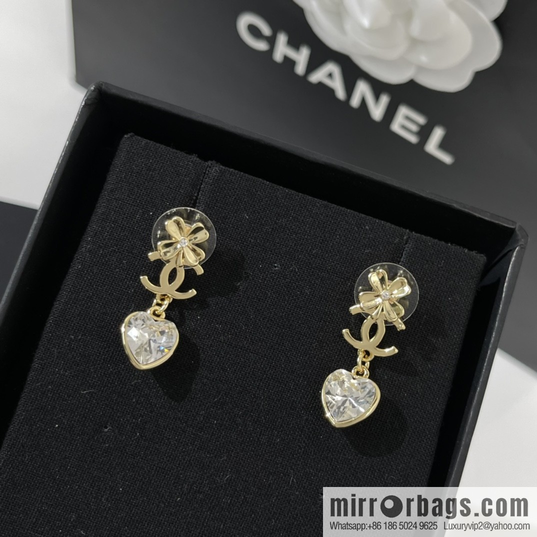 New ☑️ CHANEL Chanel double c four-leaf clover peach heart earrings