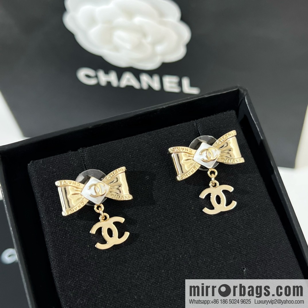 New ☑️ CHANEL Chanel double c bow stud earrings