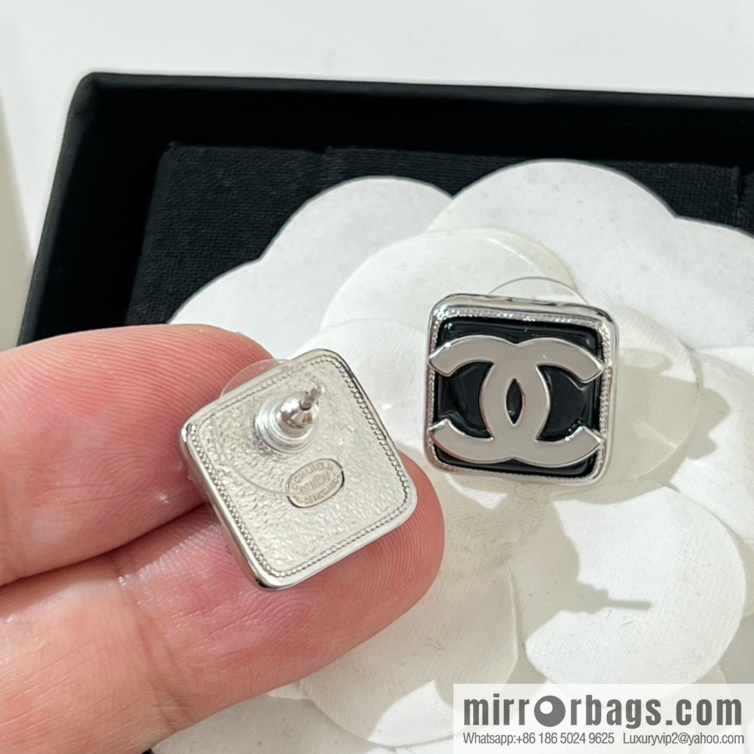New ☑️ CHANEL Chanel double c square black and white stud earrings