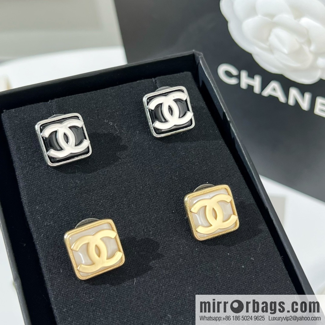 New ☑️ CHANEL Chanel double c square black and white stud earrings