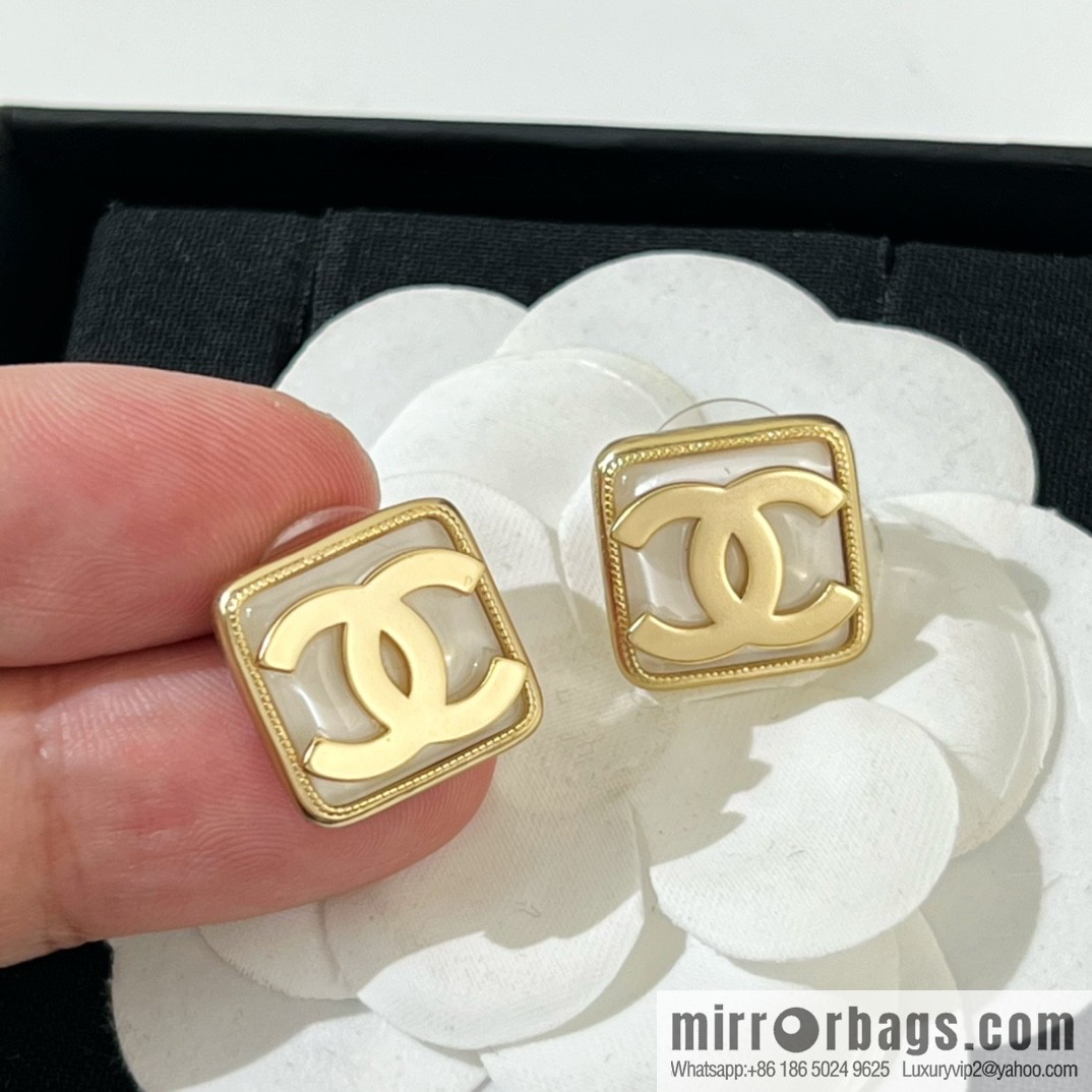 New ☑️ CHANEL Chanel double c square black and white stud earrings