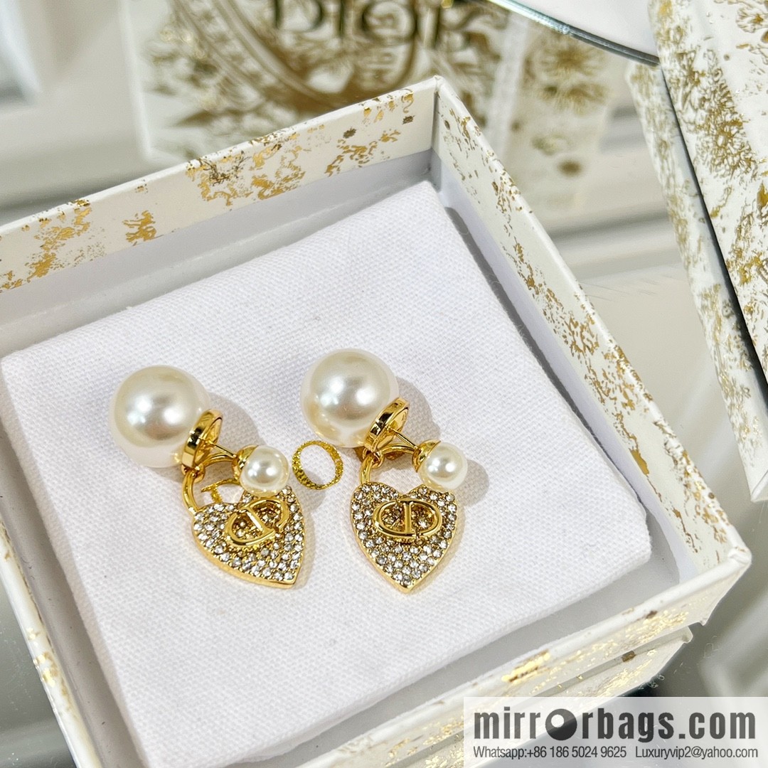 New ☑️ DIOR Dior CD full diamond peach heart size pearl stud earrings