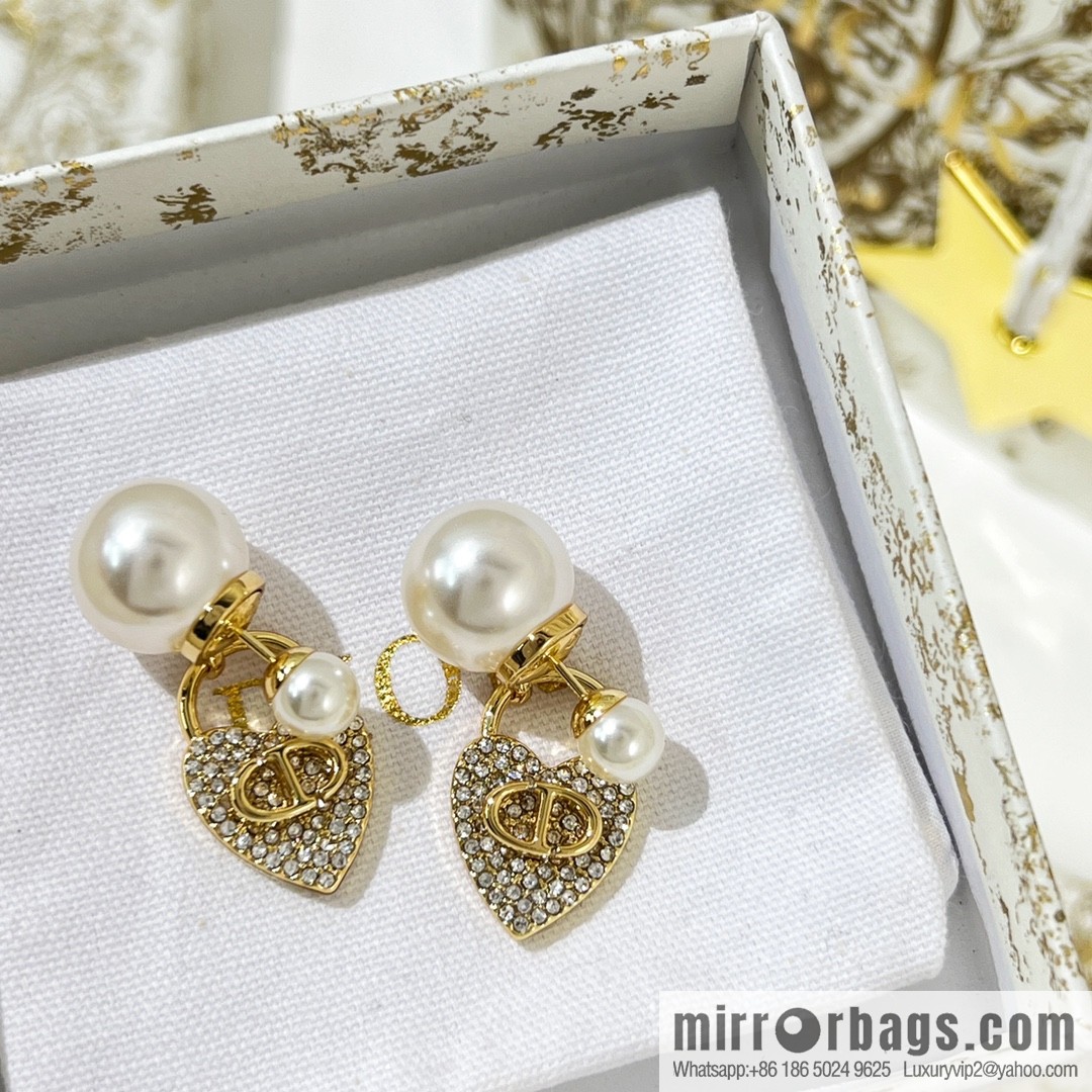 New ☑️ DIOR Dior CD full diamond peach heart size pearl stud earrings