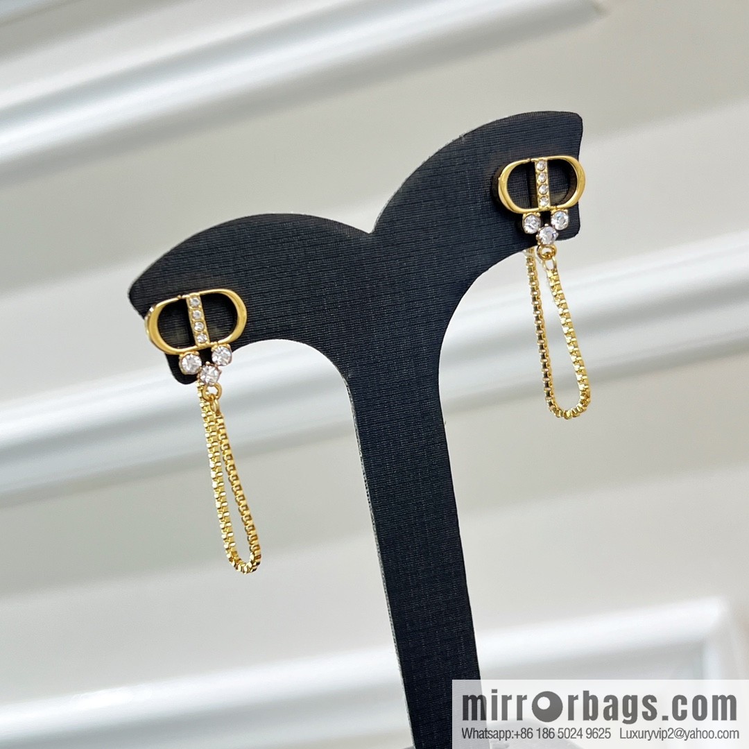 New ☑️ DIOR Dior CD fringed stud earrings
