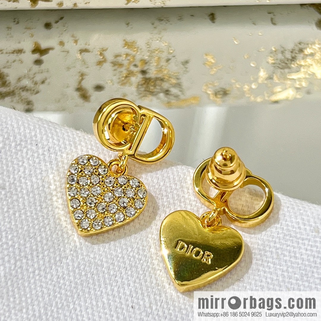 New ☑️ DIOR Dior CD full diamond peach heart stud earrings