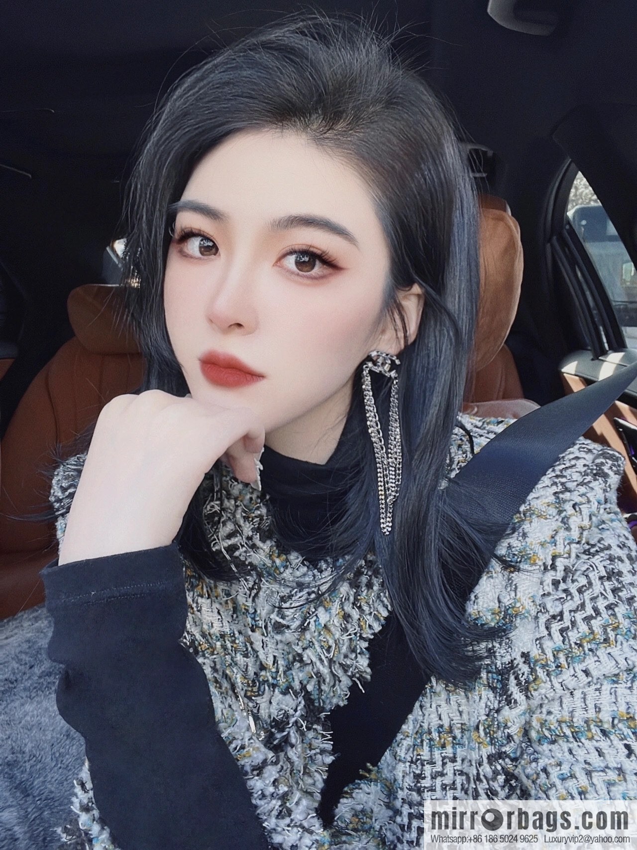 New ☑️ CHANEL Chanel double c square diamond tassel earrings