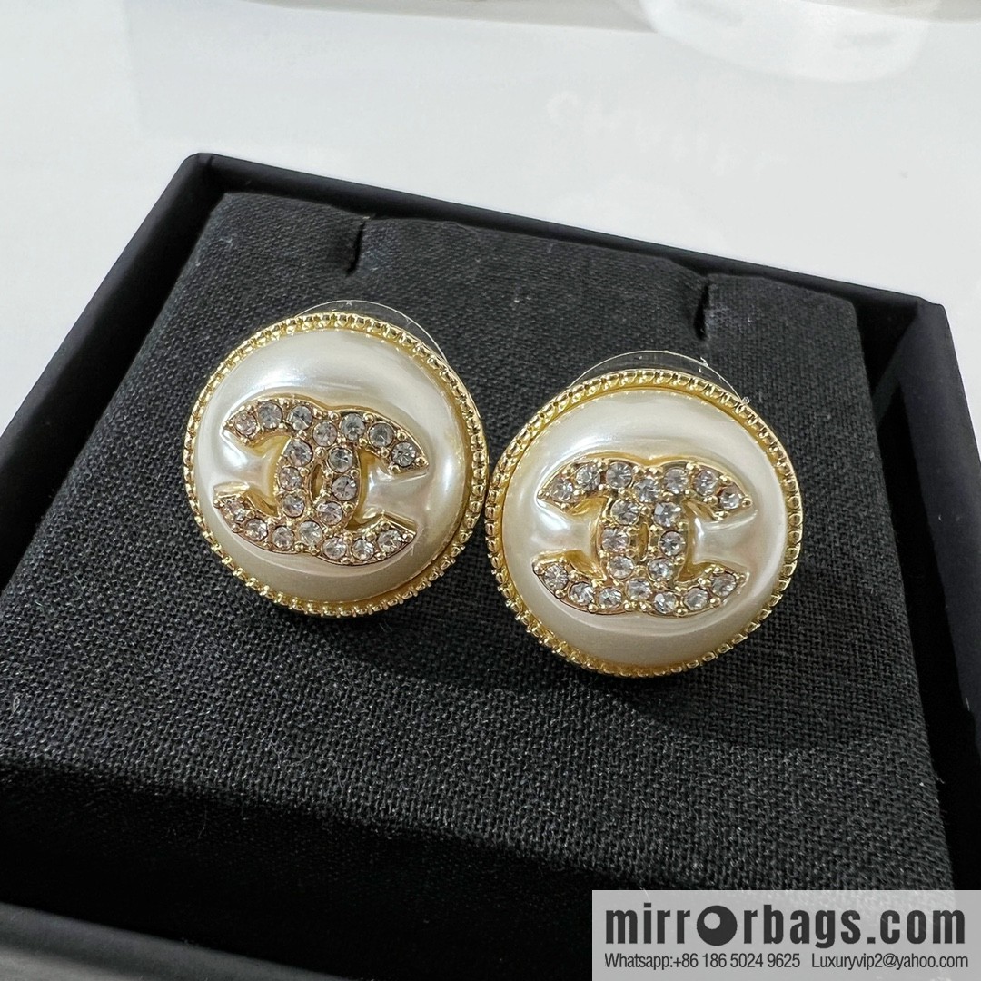 New ☑️ CHANEL Chanel double c round stud earrings