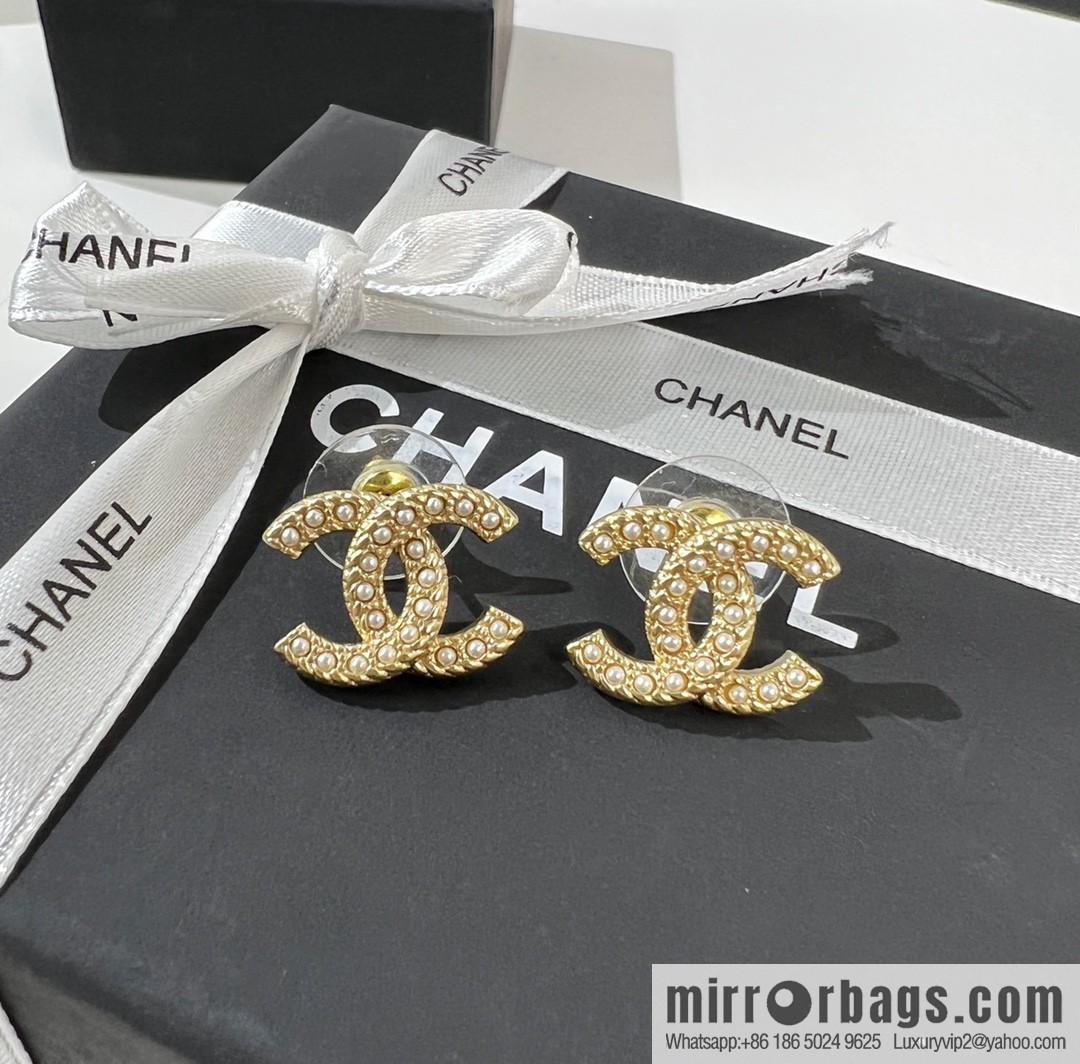 New ☑️ CHANEL Chanel double c pearl stud earrings