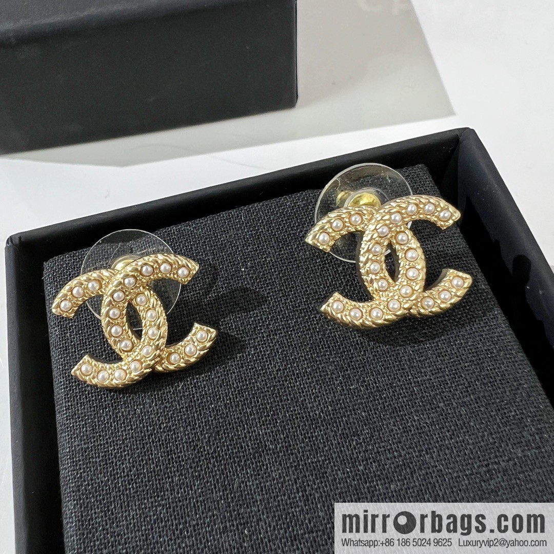 New ☑️ CHANEL Chanel double c pearl stud earrings
