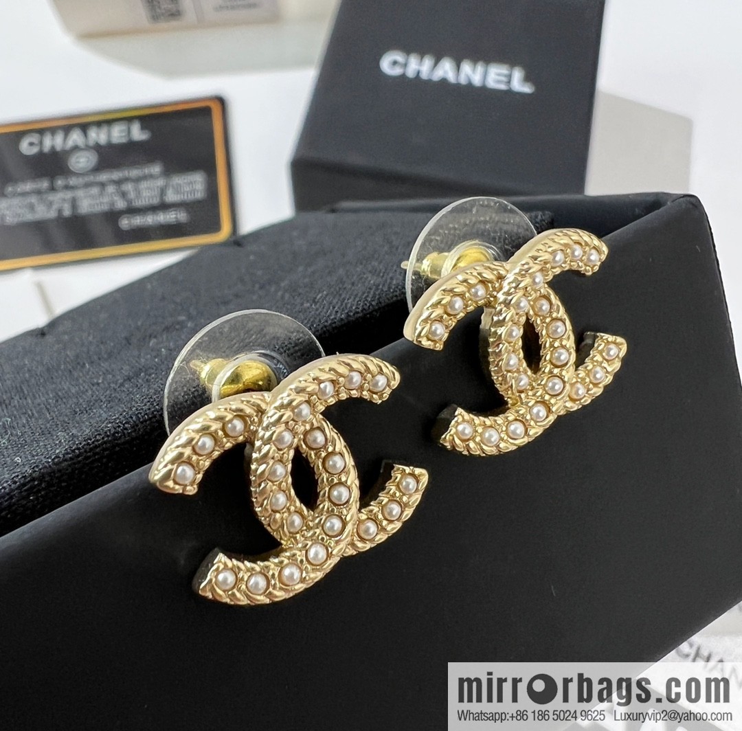 New ☑️ CHANEL Chanel double c pearl stud earrings