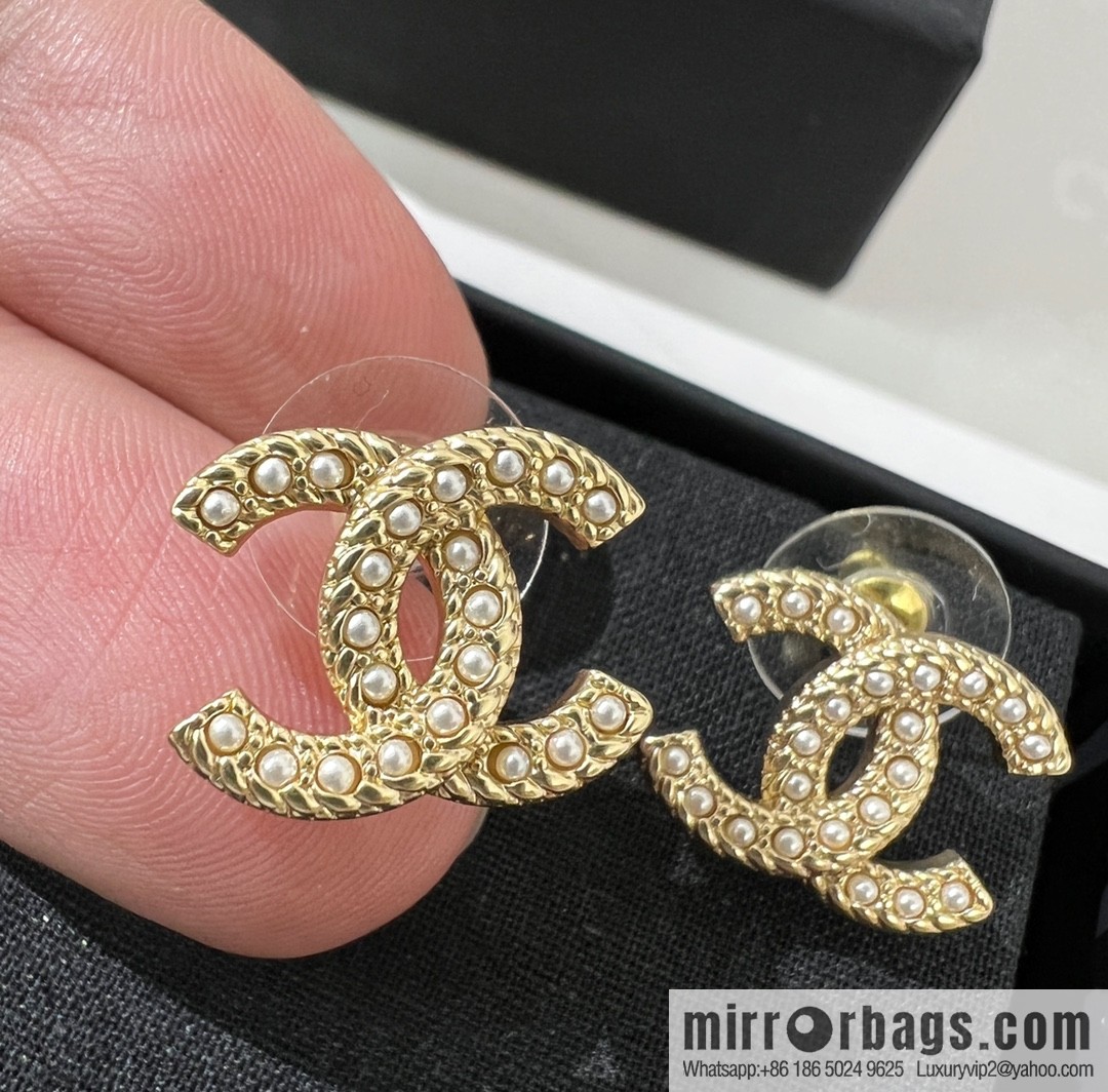 New ☑️ CHANEL Chanel double c pearl stud earrings
