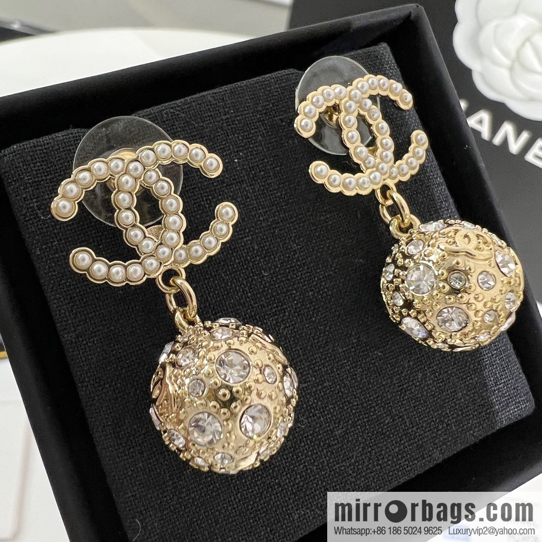 New ☑️ CHANEL Chanel double c full diamond stud earrings