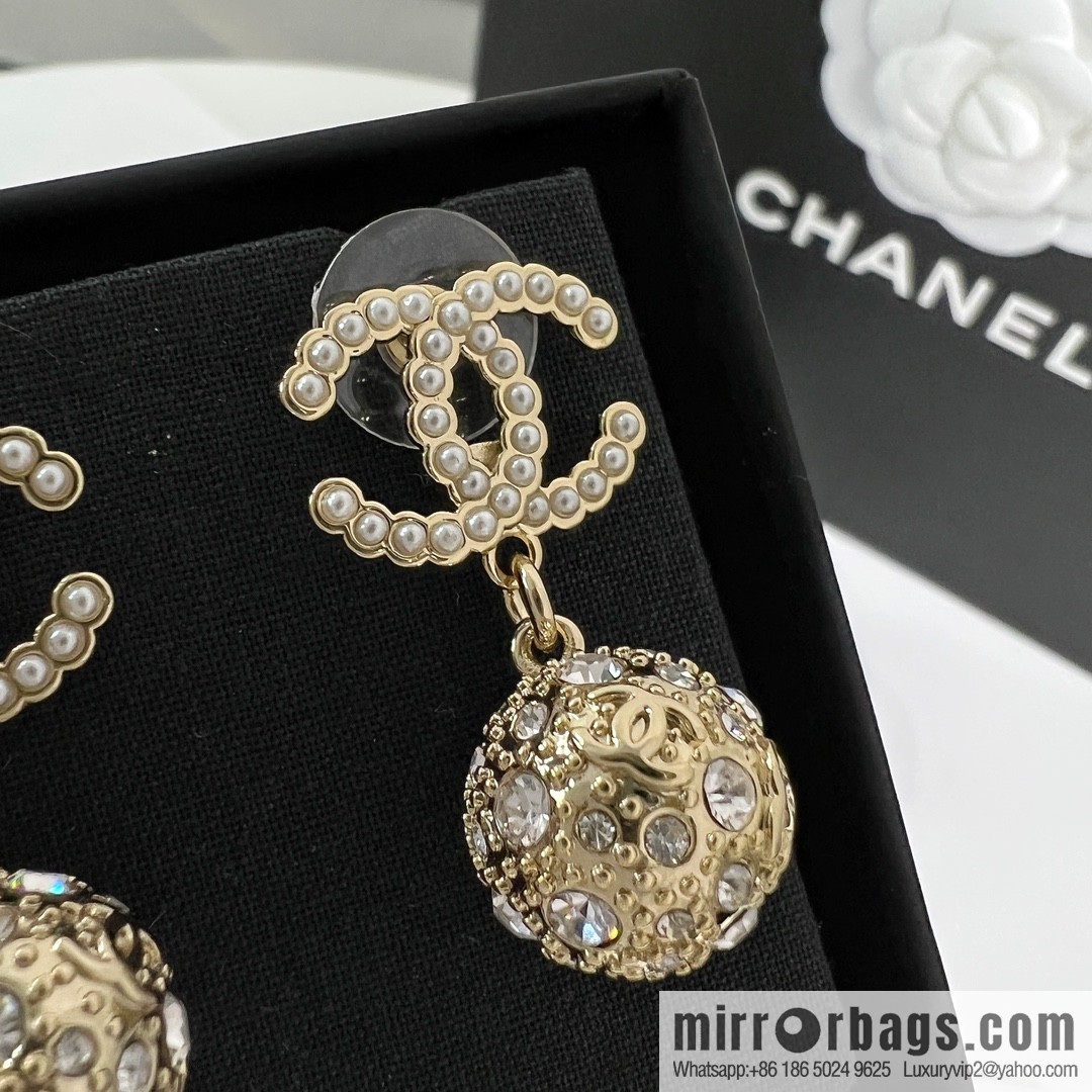 New ☑️ CHANEL Chanel double c full diamond stud earrings