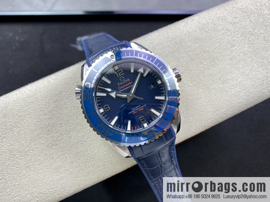 Omega, Ocean Cosmos Timepiece Hippocampus 600-meter series automatic mechanical men's watch is equipped with a stable 8900 movement