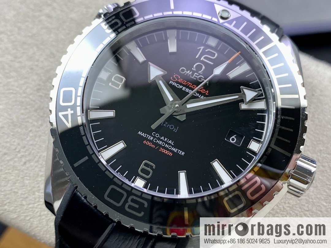 Omega, Ocean Cosmos Timepiece Hippocampus 600-meter series automatic mechanical men's watch is equipped with a stable 8900 movement
