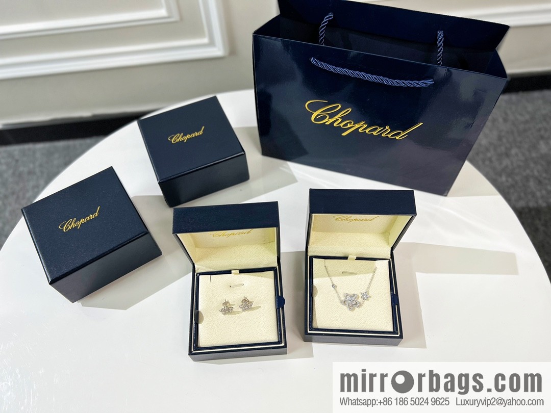 GRAFF Graff flower necklace stud earrings
