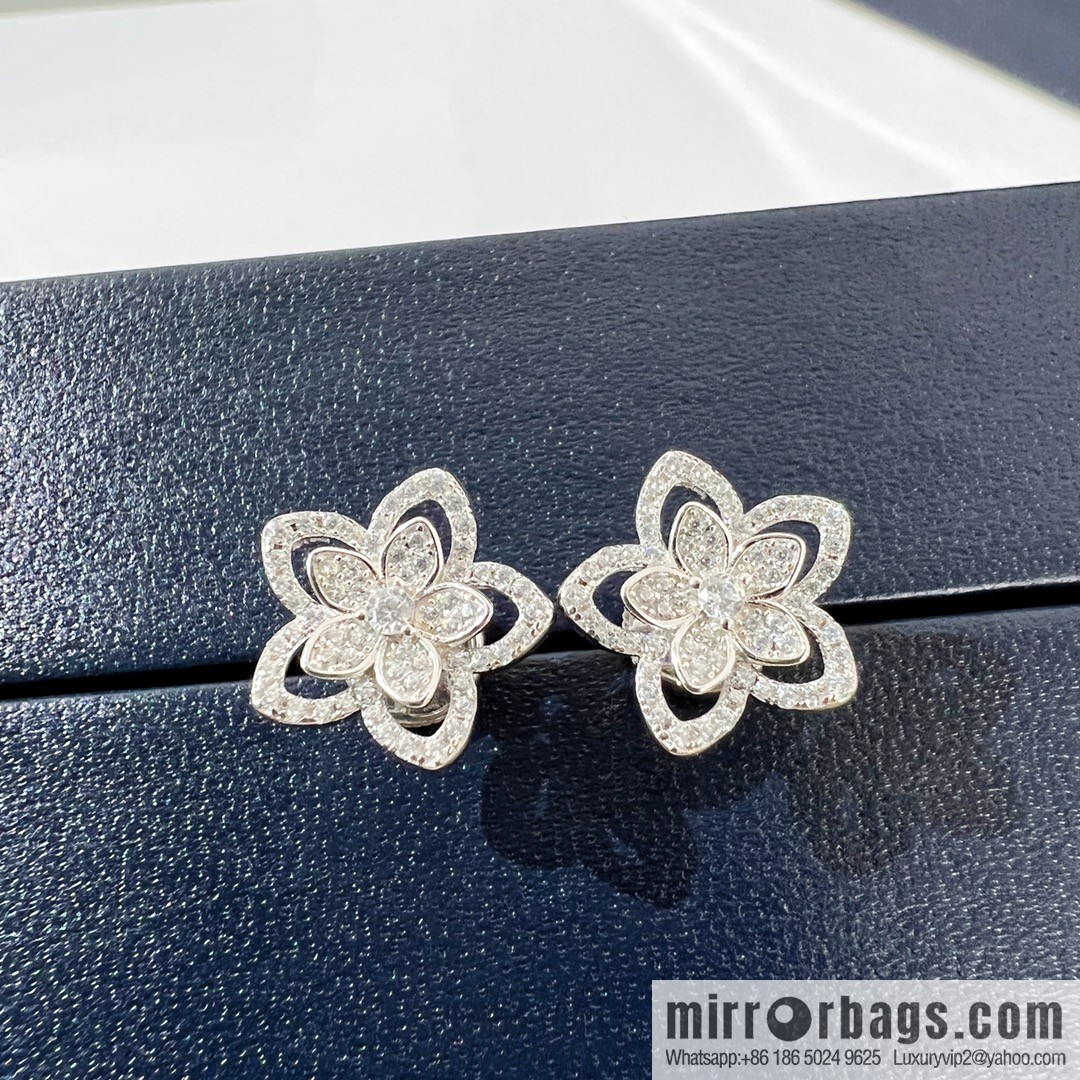 GRAFF Graff flower necklace stud earrings