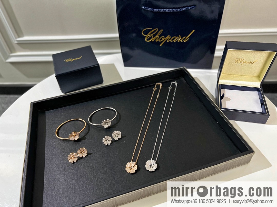 Chopard PRECIOUS LACE VAGUE 5 heart full diamond necklace ear shot, bracelet