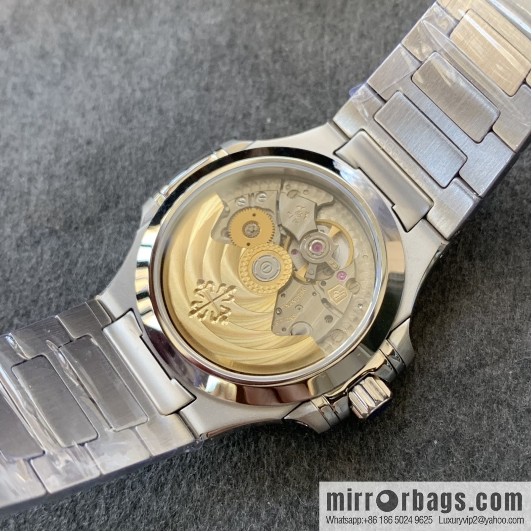 Patek Philippe Sports Elegance Series Nautilus Women's 7118 Model 1. New Customized Edition Cal.324SC Integrated Self-winding Movement