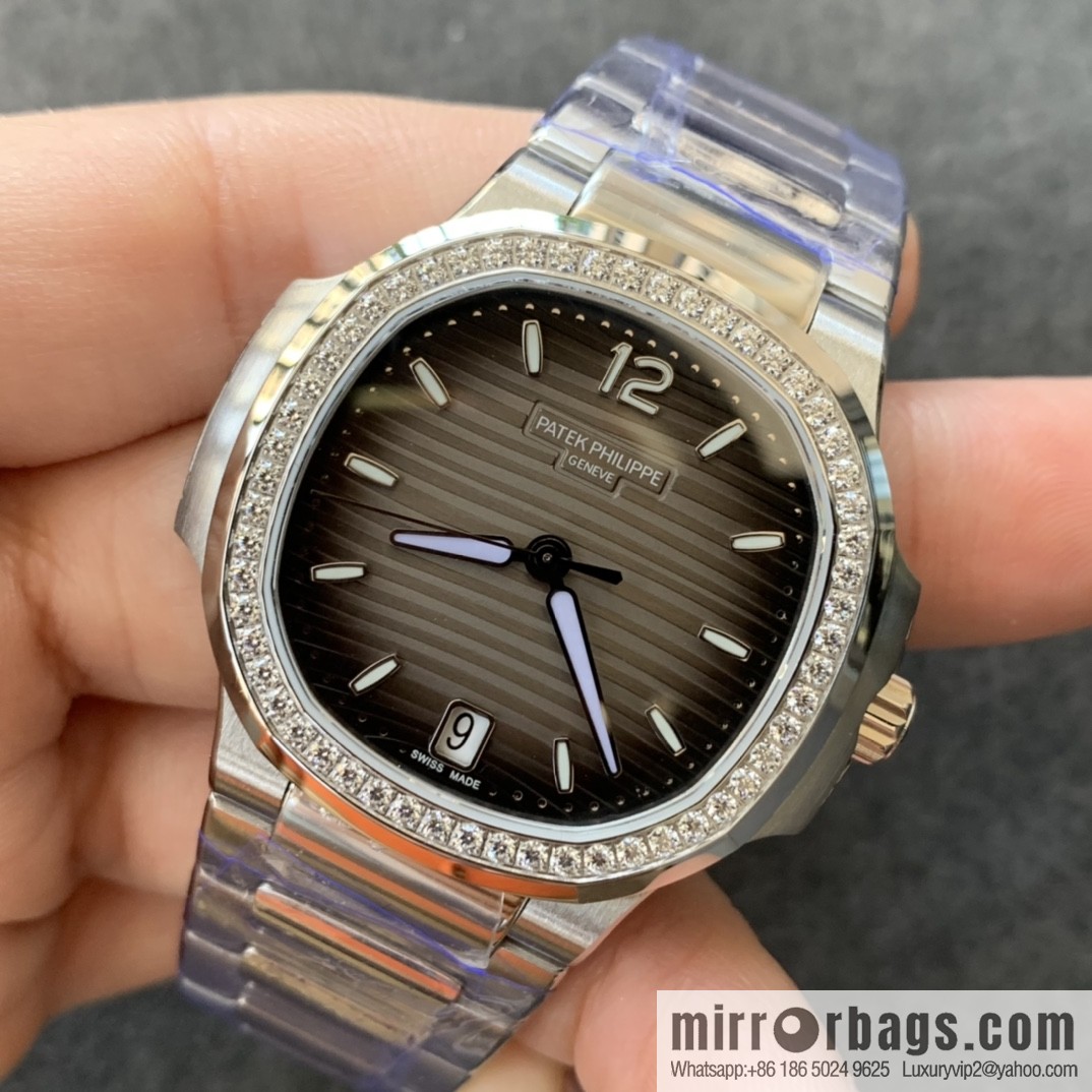 Patek Philippe Sports Elegance Series Nautilus Women's 7118 Model 1. New Customized Edition Cal.324SC Integrated Self-winding Movement