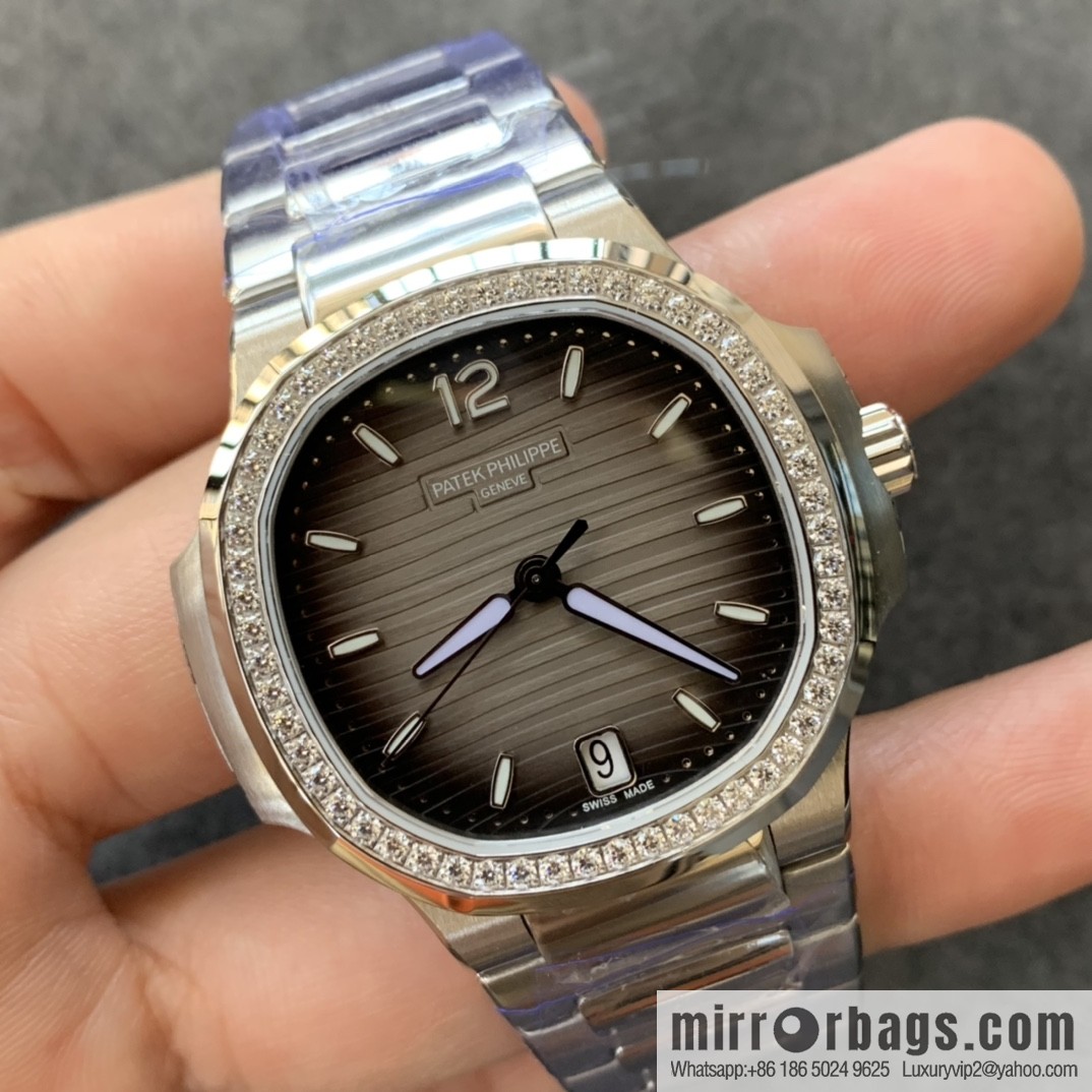 Patek Philippe Sports Elegance Series Nautilus Women's 7118 Model 1. New Customized Edition Cal.324SC Integrated Self-winding Movement