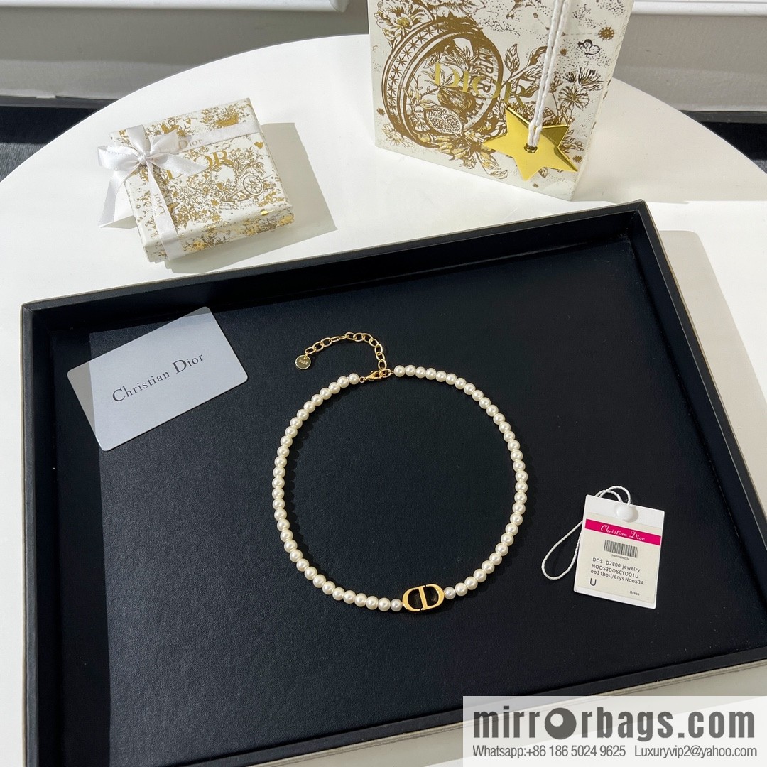 New ☑️ DIOR Dior CD pearl necklace