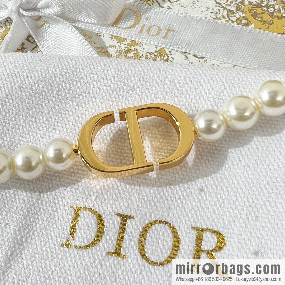 New ☑️ DIOR Dior CD pearl necklace